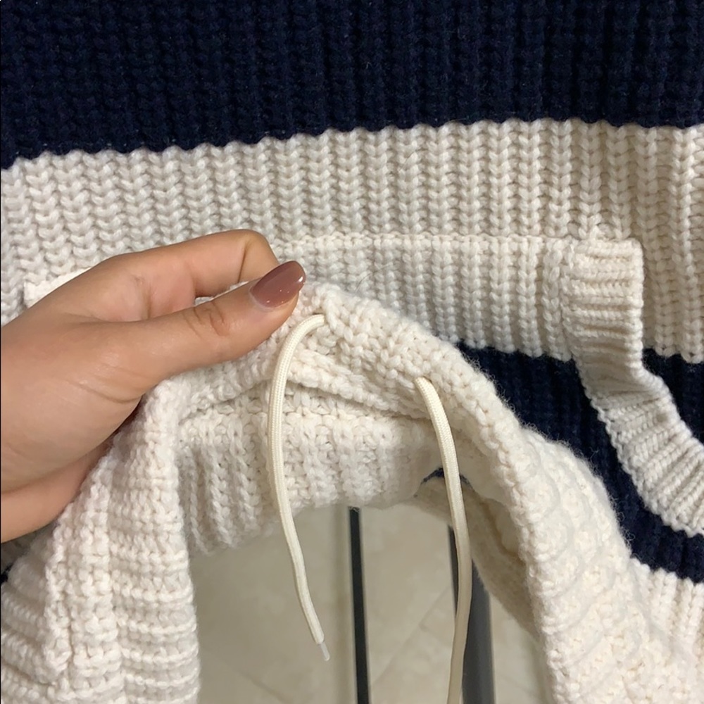 NWT Knit/ Chunky Sweater - Picture 5 of 9